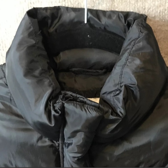 Levi's Box Quilted Puffer Vest Women's Size Small Black Recycled - Picture 6 of 11